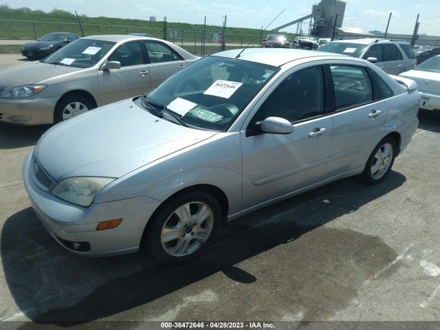 2005 FORD FOCUS ST VIN: 1FAFP38Z85W313835