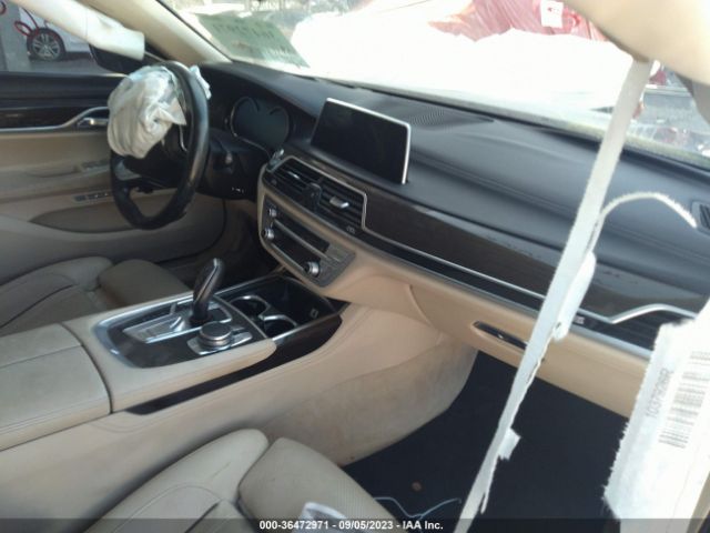WBA7E2C59GG503821 BMW 7 Series 740i