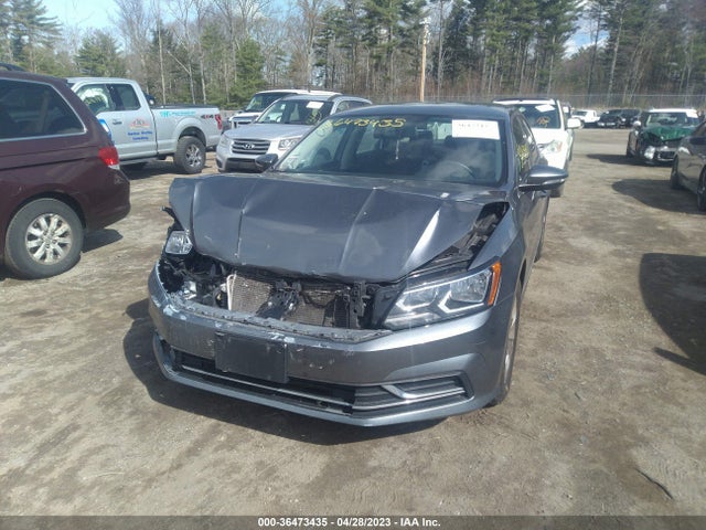 1VWAT7A3XHC034659 Volkswagen Passat 1.8t S
