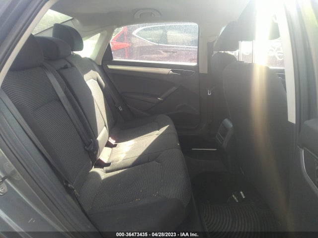 1VWAT7A3XHC034659 Volkswagen Passat 1.8t S