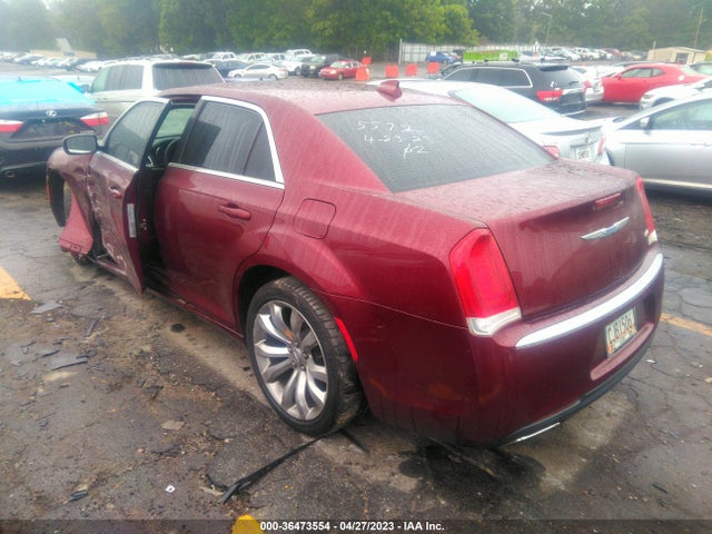 2C3CCAAG8JH315572 Chrysler 300 Touring