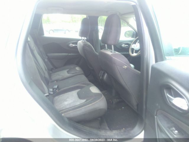 1C4PJLAB2FW616804 Jeep Cherokee Sport