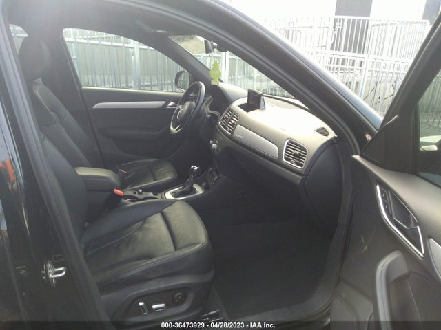 WA1ECCFS7HR003261 Audi Q3 PREMIUM