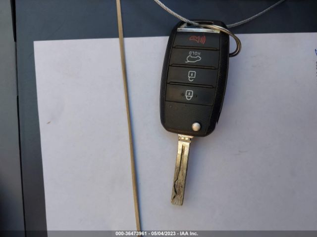 KNDPMCAC4J7407695 KIA Sportage Lx