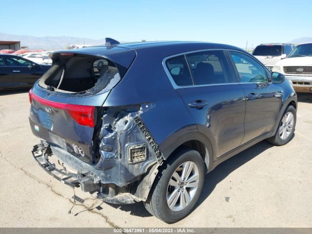 KNDPMCAC4J7407695 KIA Sportage Lx