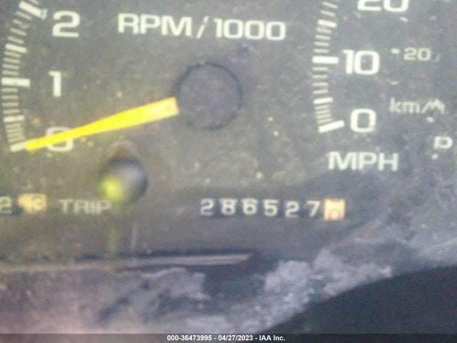1998 CHEVROLET C/K 1500 VIN: 2GCEK19R5W1113348