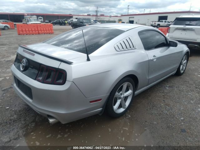 Ford Mustang V6 2014 1ZVBP8AM4E5303827 Image 4