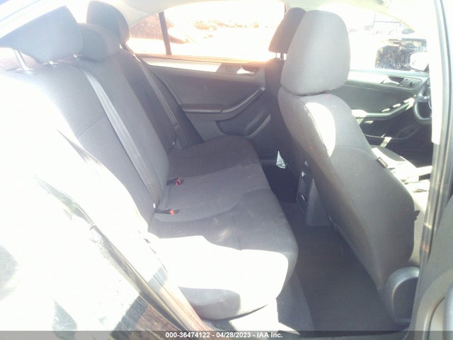 3VWD17AJ4FM270334 Volkswagen Jetta Sedan 1.8t Se