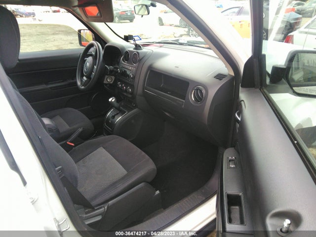 1C4NJPBAXFD401235 Jeep Patriot Altitude Edition