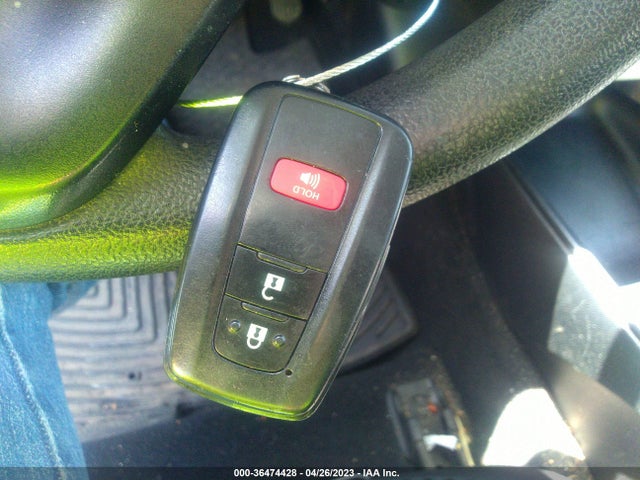 Toyota Prius Two 2016 JTDKBRFUXG3510737 Image 3
