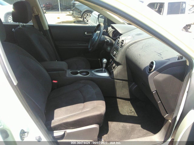 2014 NISSAN ROGUE SELECT S VIN: JN8AS5MT1EW615830