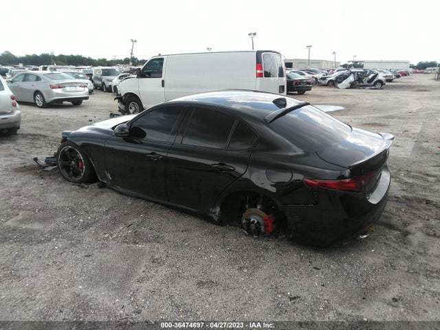ZARFAEBN7J7563865 Alfa Romeo Giulia