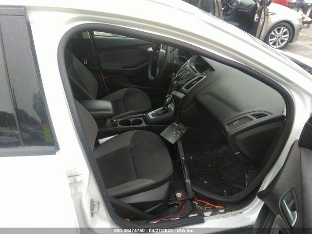 Ford FOCUS SE 2014 1FADP3K23EL254956 Image 5