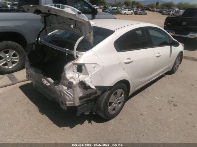 KNAFX4A63G5555017 KIA FORTE LX