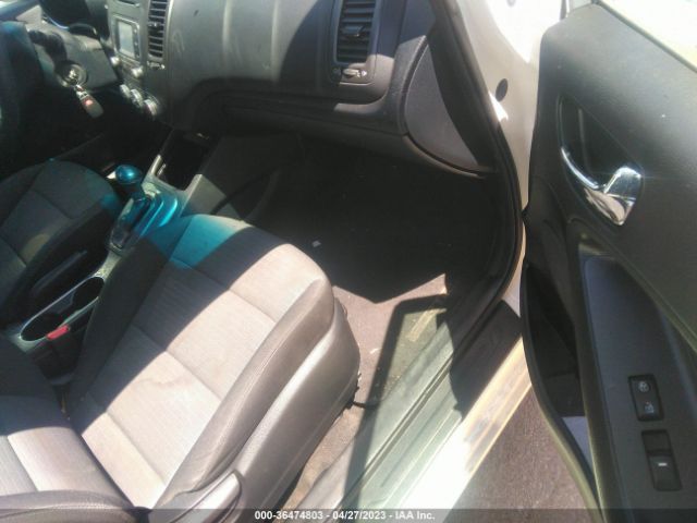 KNAFX4A63G5555017 KIA FORTE LX