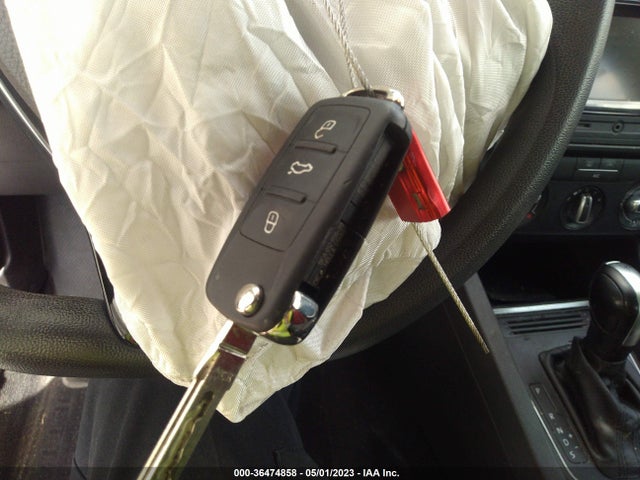 3VW2B7AJ1HM219199 Volkswagen Jetta 1.4t S