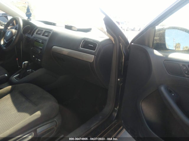 3VWD17AJ2FM219737 Volkswagen Jetta Sedan 1.8t Se