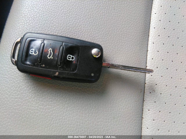1VWBS7A33FC024446 Volkswagen Passat 1.8t Sport