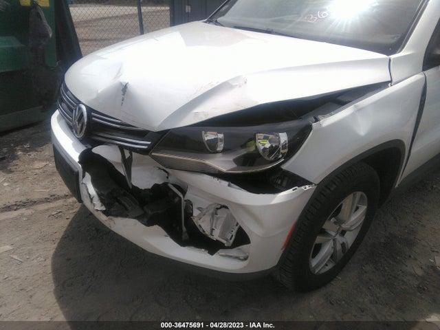 2014 VOLKSWAGEN TIGUAN S VIN: WVGAV3AX1EW625882