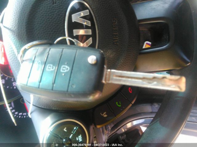 KNDJP3A55E7048975 KIA SOUL +