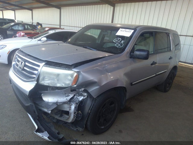Honda PILOT LX 2015 5FNYF4H23FB062355 Image 2