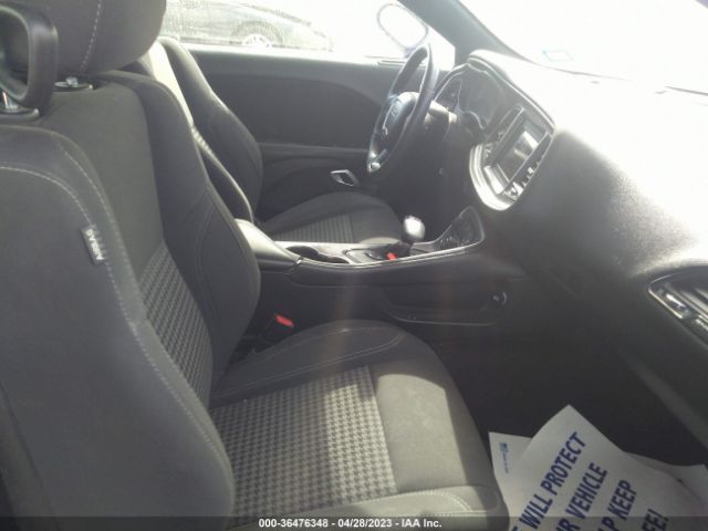 2C3CDZAG7JH339518 Dodge Challenger Sxt
