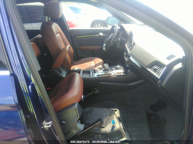 WA1BNAFY0J2130664 Audi Q5 Premium Plus
