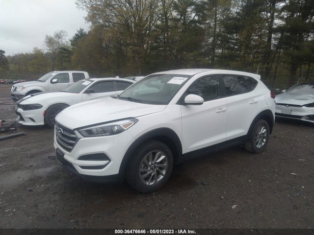 Hyundai TUCSON SE 2018 KM8J23A48JU749247 Image 2