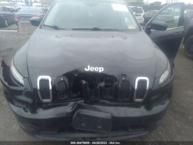 1C4PJMCBXEW152923 Jeep Cherokee Latitude
