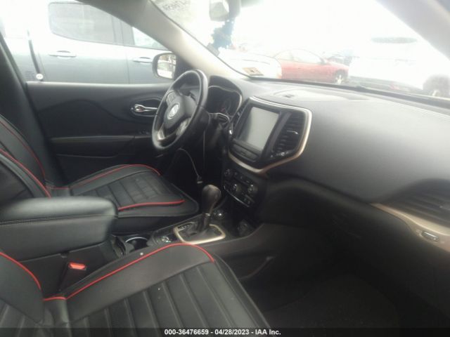 1C4PJMCBXEW152923 Jeep Cherokee Latitude