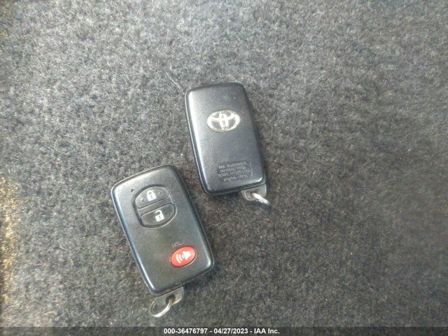 Toyota Prius V Two/five/three/four 2016 JTDZN3EU4GJ054203 Image 3