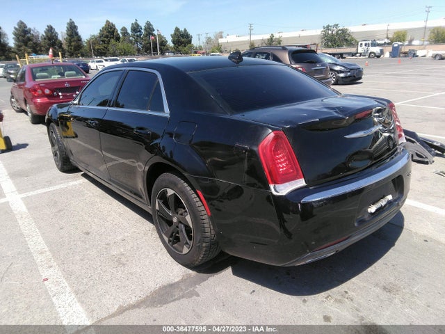 2C3CCAAG1JH340913 Chrysler 300 Touring