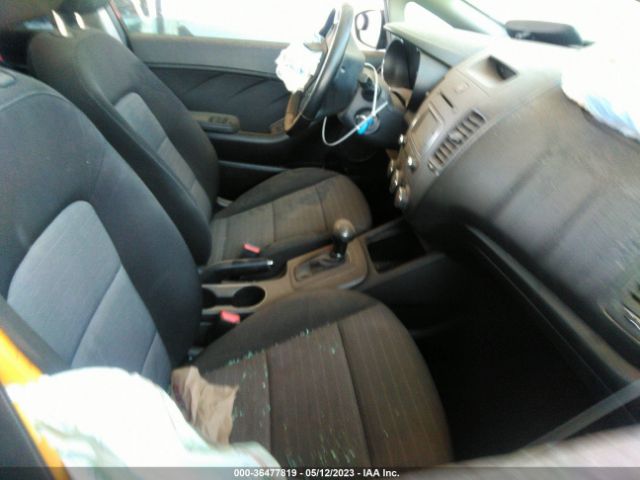 KNAFX5A89G5548483 KIA Forte 5-door Ex