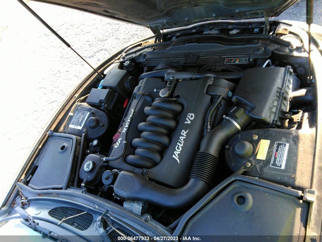 1998 JAGUAR XK8 VIN: SAJGX2247WC020549