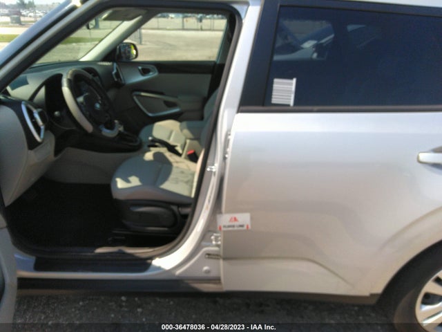 2020 KIA SOUL LX VIN: KNDJ23AU0L7727751