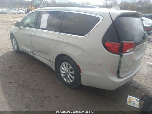 2017 CHRYSLER PACIFICA TOURING L VIN: 2C4RC1BG0HR795633