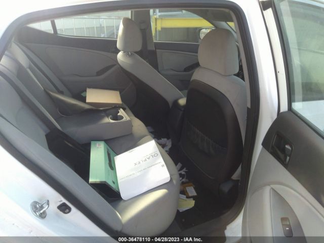 KNAGM4A77F5555865 KIA Optima Lx