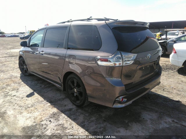 Toyota SIENNA SE 2016 5TDXK3DC7GS743471 Image 3