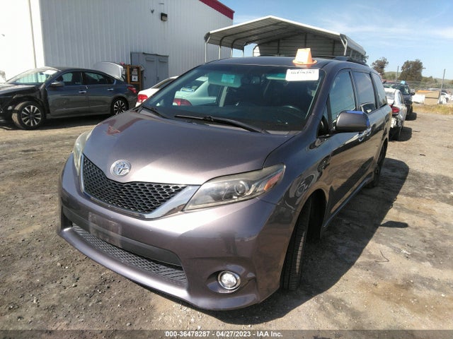 Toyota SIENNA SE 2016 5TDXK3DC7GS743471 Image 6