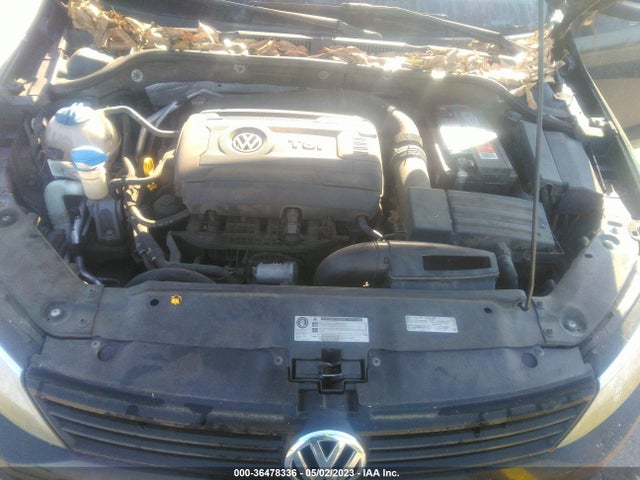 3VWD17AJXEM423071 Volkswagen Jetta Sedan Se