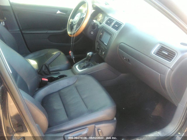 3VWD17AJXEM423071 Volkswagen Jetta Sedan Se