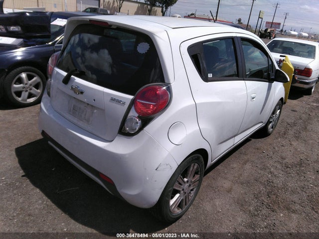 Chevrolet Spark Lt 2014 KL8CD6S93EC547441 Image 4