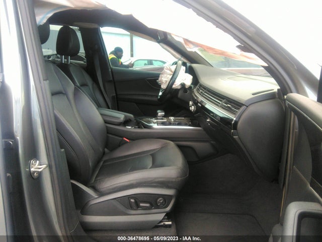 WA1LAAF75HD007349 Audi Q7 Premium Plus