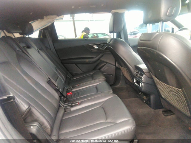 WA1LAAF75HD007349 Audi Q7 Premium Plus