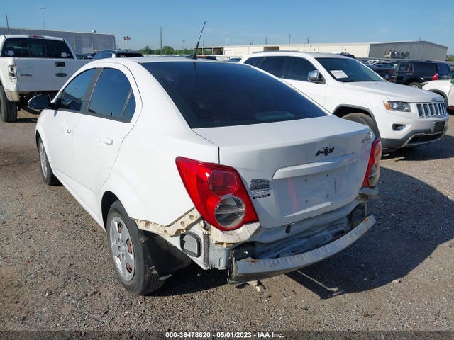 Chevrolet SONIC LS 2014 1G1JA5SH5E4238601 Image 3