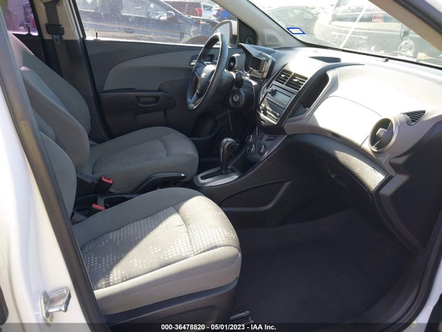 Chevrolet SONIC LS 2014 1G1JA5SH5E4238601 Image 5