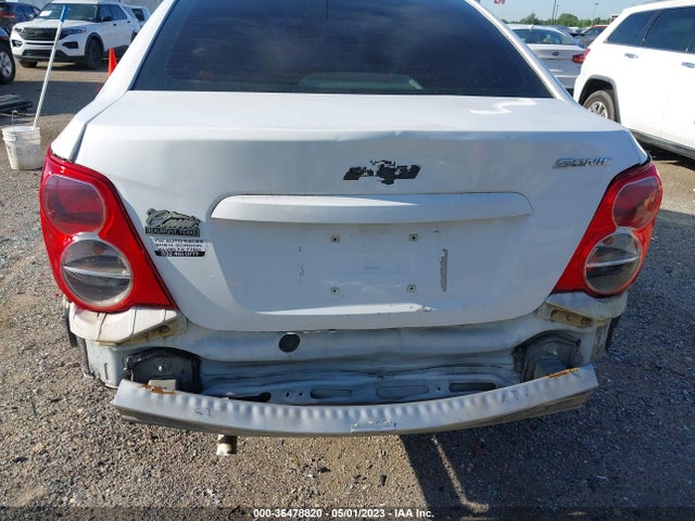 Chevrolet SONIC LS 2014 1G1JA5SH5E4238601 Image 6