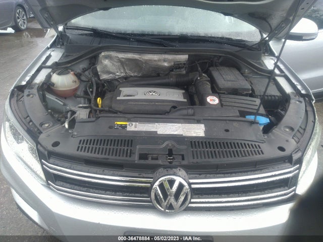 WVGSV7AX8HK016585 Volkswagen Tiguan Wolfsburg Edition