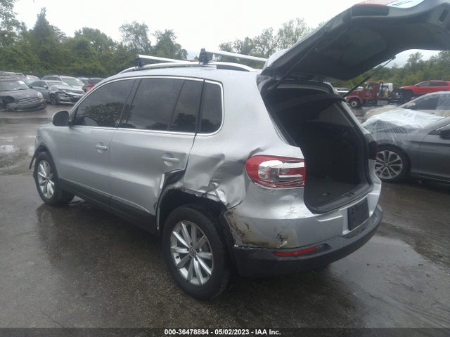 WVGSV7AX8HK016585 Volkswagen Tiguan Wolfsburg Edition