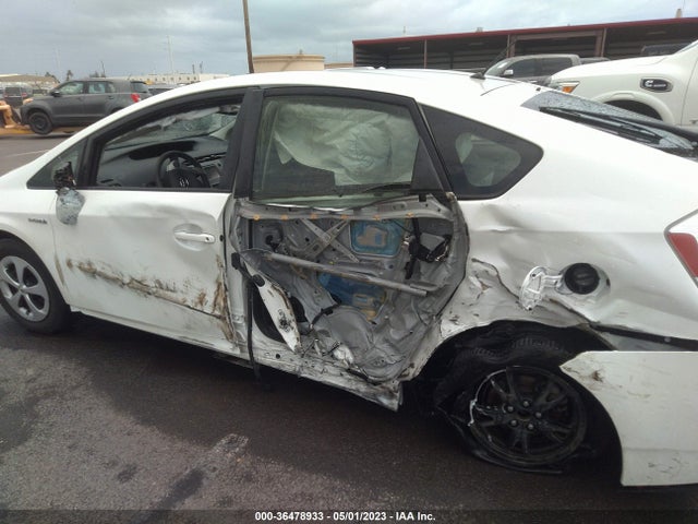 Toyota Prius Four/five/three/one/two 2014 JTDKN3DUXE1737412 Image 8